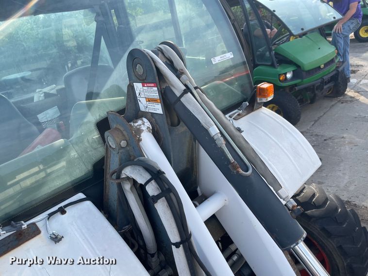 image for item MU9273 Bobcat  utility vehicle