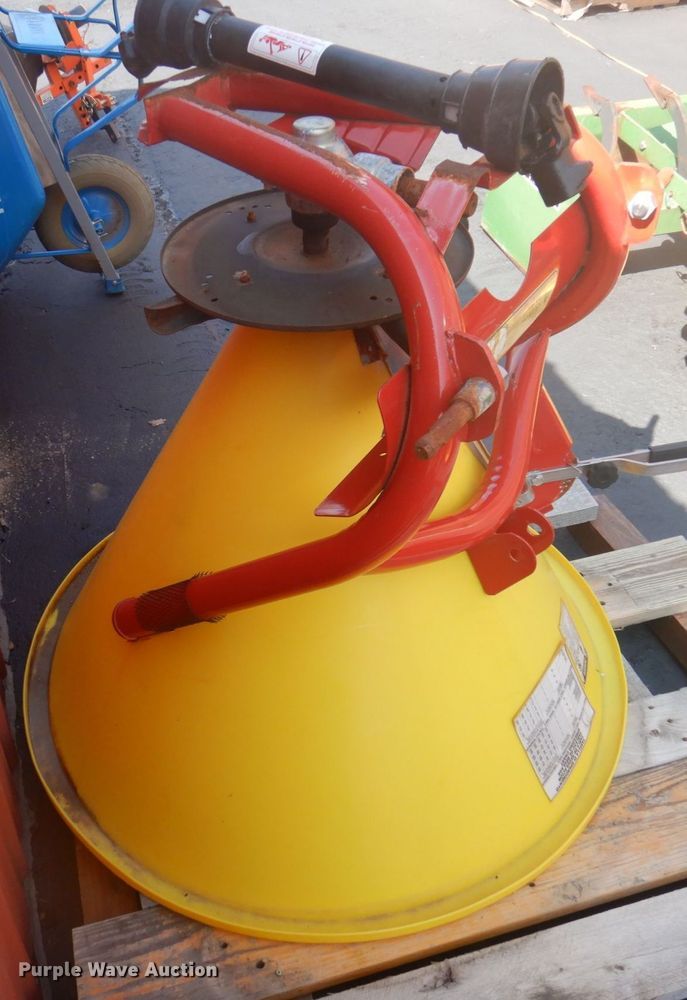 image for item MU9750 King Kutter 400  spreader