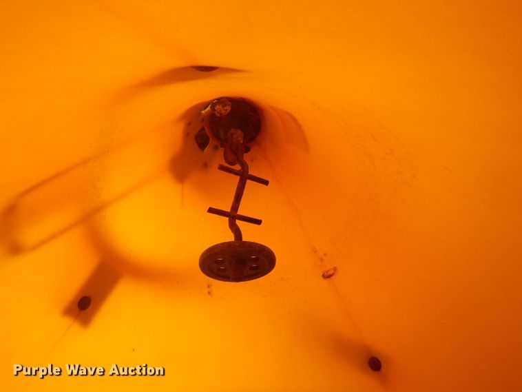 image for item MU9750 King Kutter 400  spreader