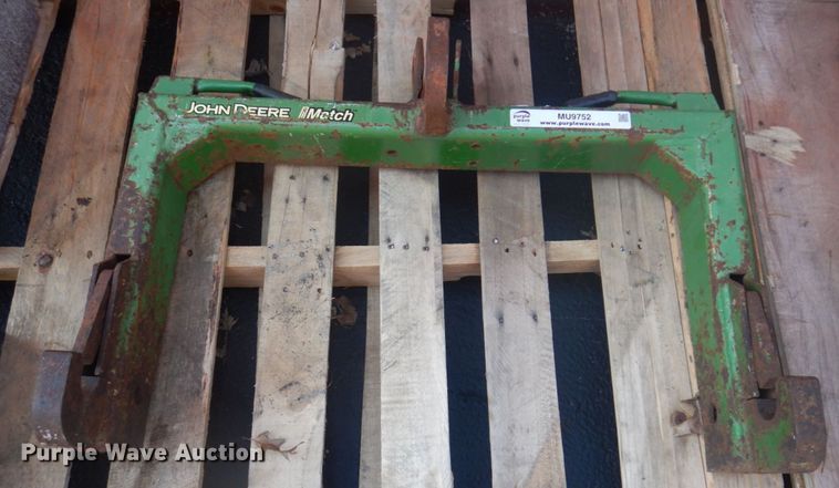 image for item MU9752 John Deere iMatch  three point quick attach