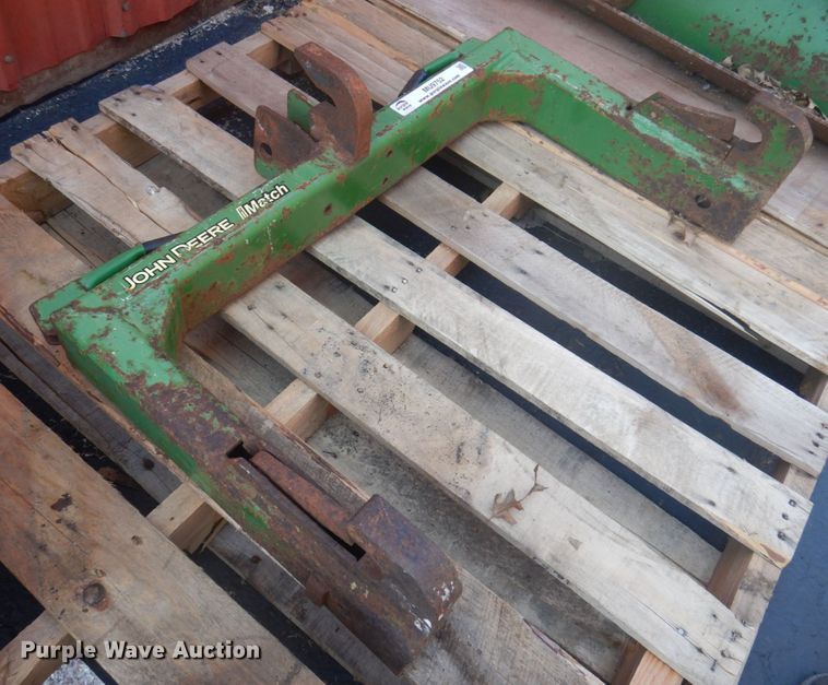 image for item MU9752 John Deere iMatch  three point quick attach