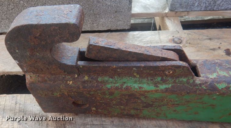 image for item MU9752 John Deere iMatch  three point quick attach