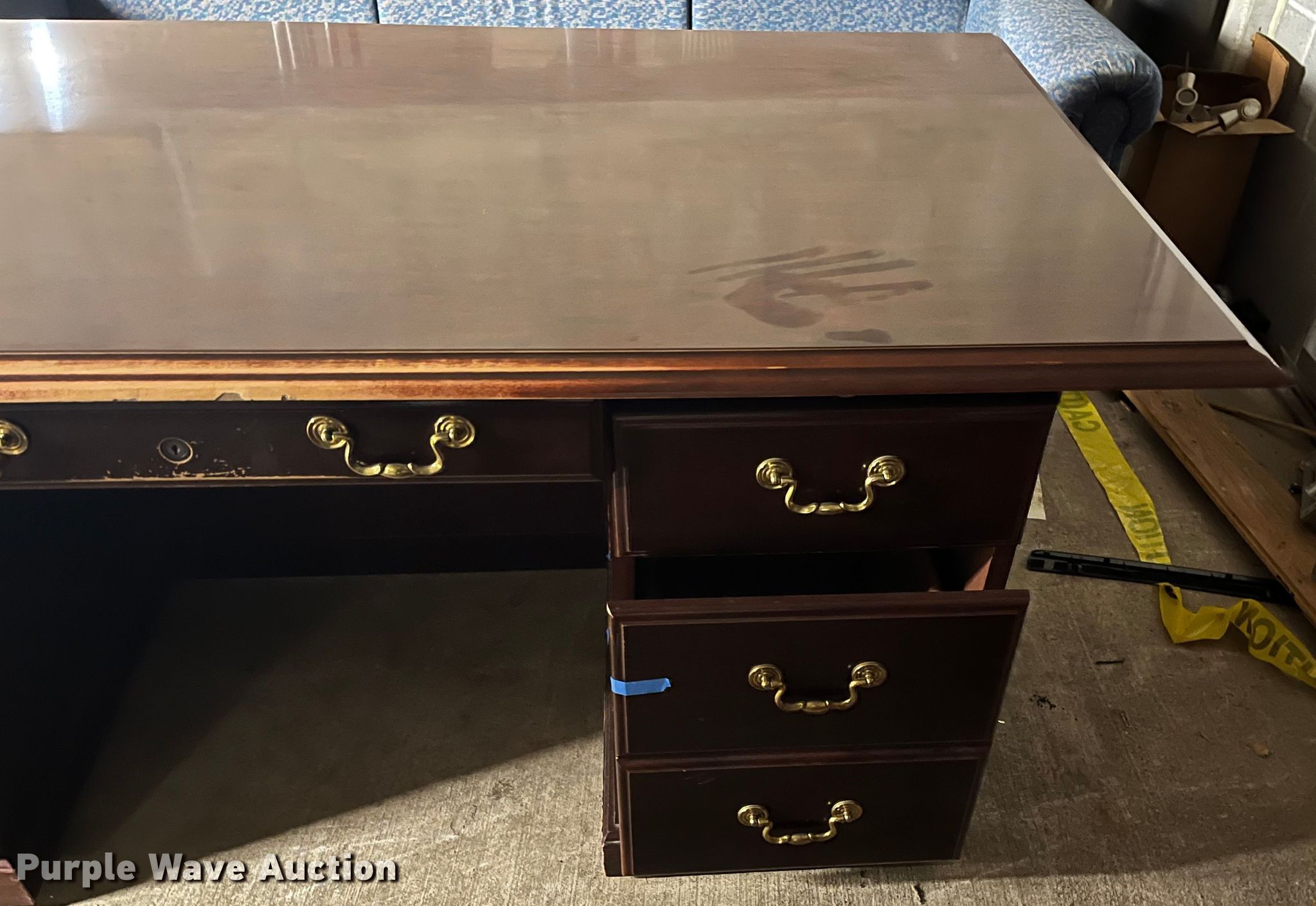 Furniture in Wichita, KS Item LU9520 sold Purple Wave