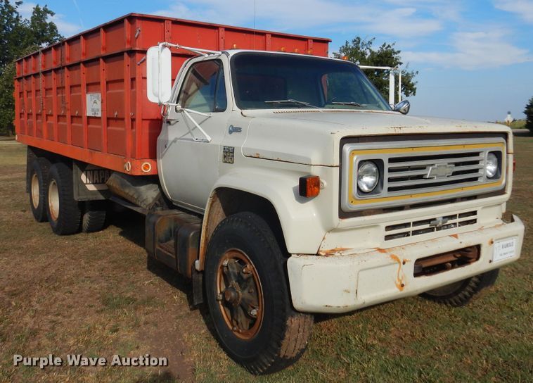image for item DB7761 1974 Chevrolet C65  grain truck
