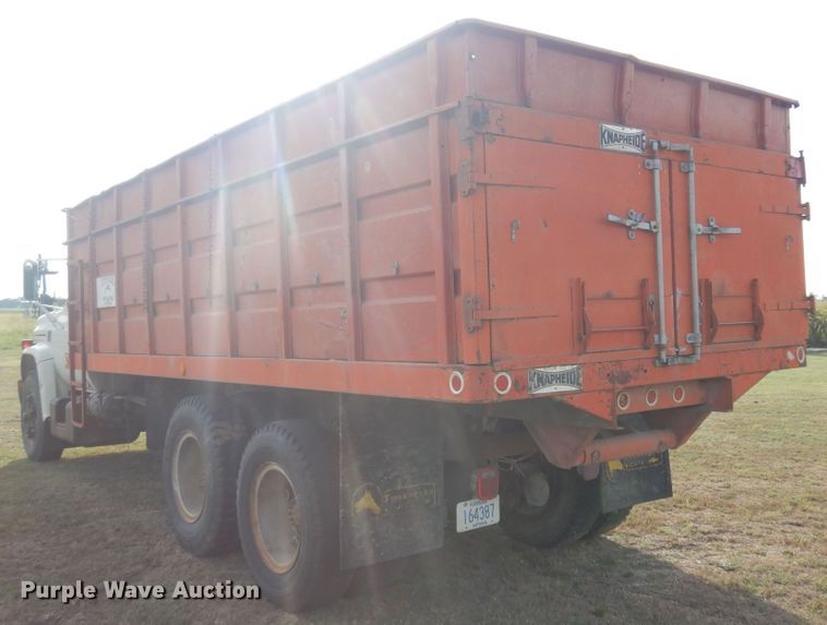 image for item DB7761 1974 Chevrolet C65  grain truck