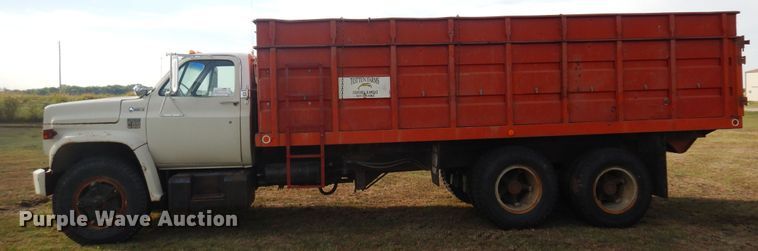 image for item DB7761 1974 Chevrolet C65  grain truck