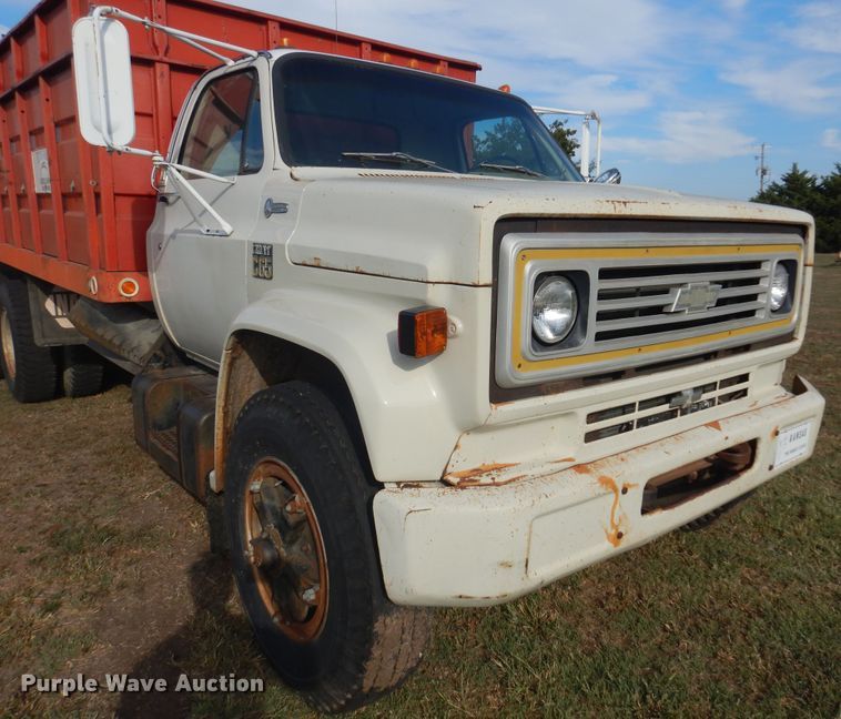 image for item DB7761 1974 Chevrolet C65  grain truck