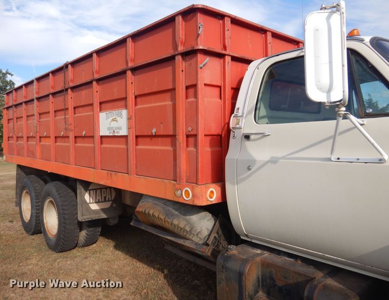 image for item DB7761 1974 Chevrolet C65  grain truck
