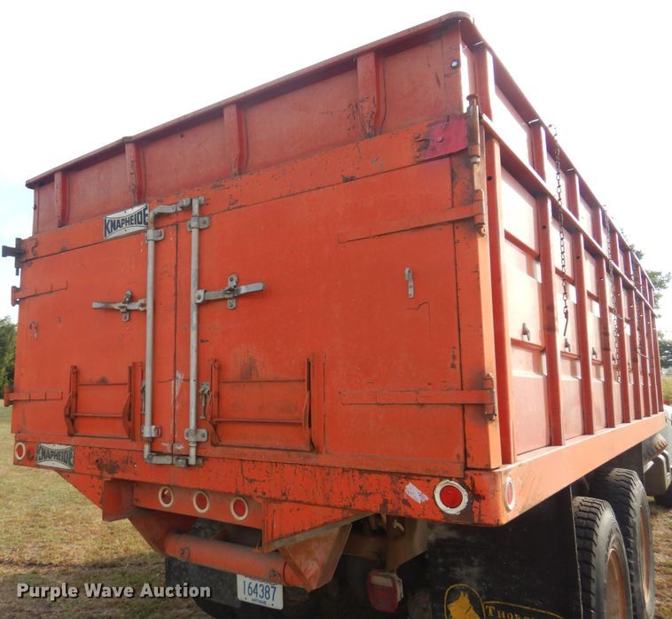 image for item DB7761 1974 Chevrolet C65  grain truck