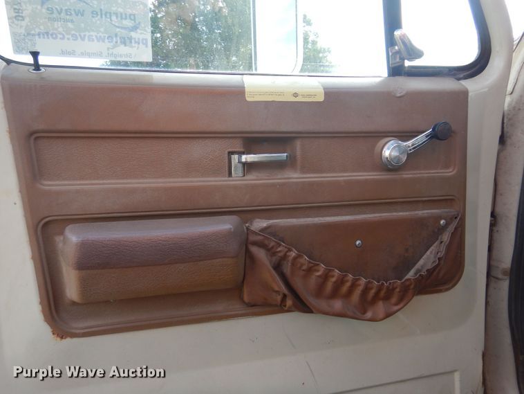 image for item DB7761 1974 Chevrolet C65  grain truck