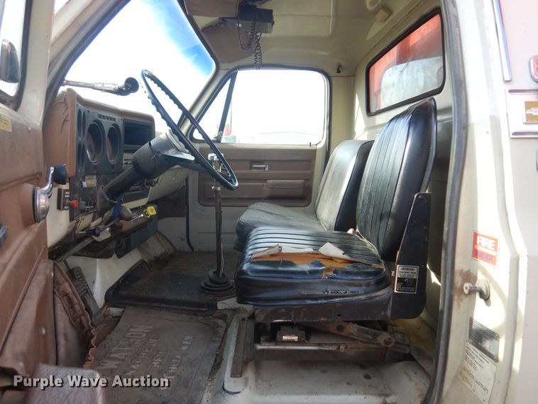 image for item DB7761 1974 Chevrolet C65  grain truck