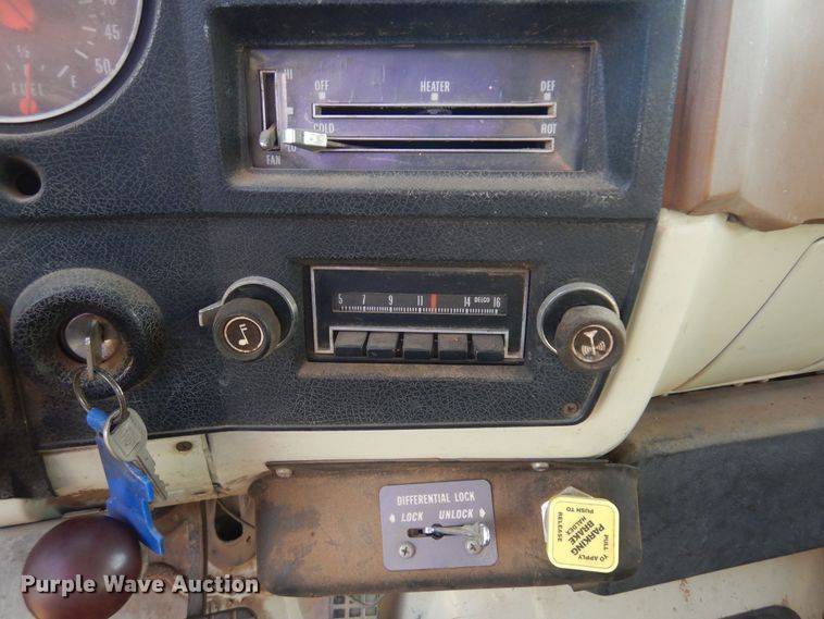 image for item DB7761 1974 Chevrolet C65  grain truck