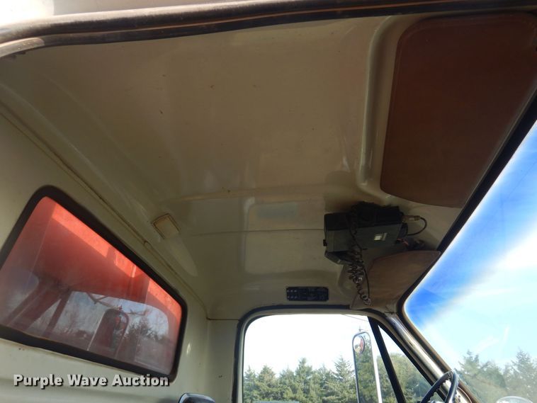 image for item DB7761 1974 Chevrolet C65  grain truck