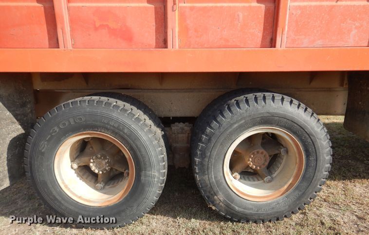 image for item DB7761 1974 Chevrolet C65  grain truck