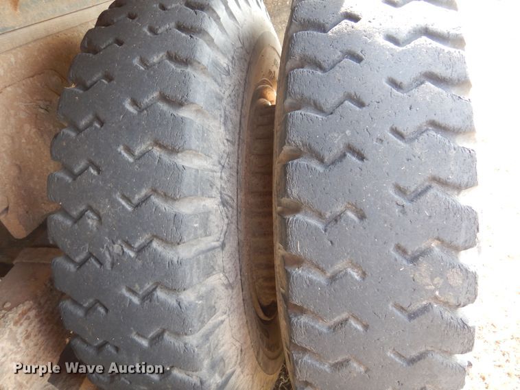 image for item DB7761 1974 Chevrolet C65  grain truck