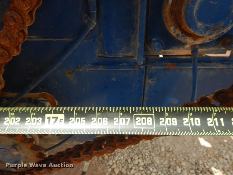 image for item DJ8982 1987 International S2200  manure spreader truck