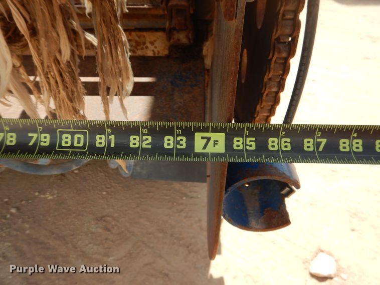 image for item DJ8982 1987 International S2200  manure spreader truck