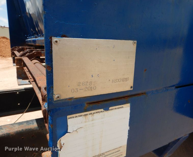 image for item DJ8982 1987 International S2200  manure spreader truck