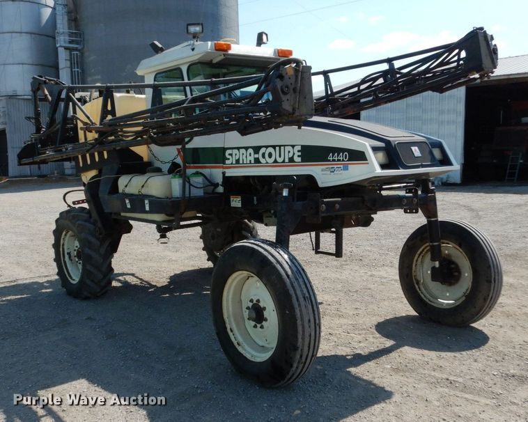 image for item DL1772 AGCO Spray Coupe 4440  sprayer