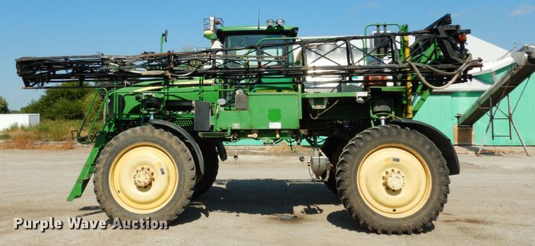 image for item DL1774 John Deere 4730  sprayer