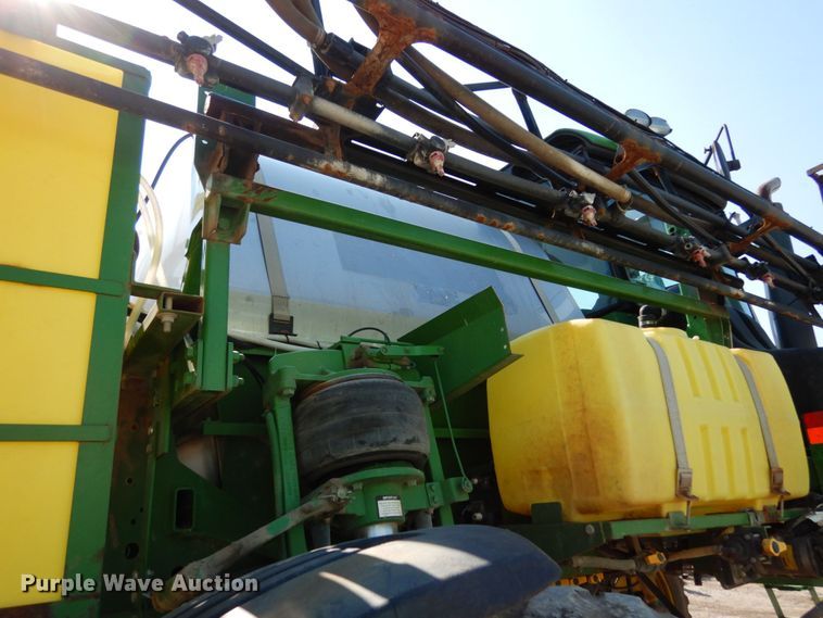 image for item DL1774 John Deere 4730  sprayer