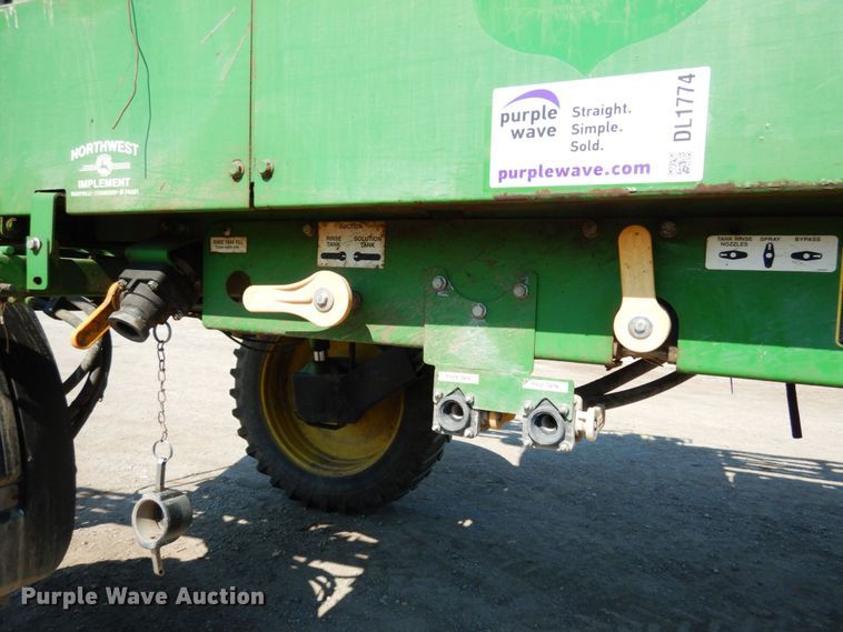 image for item DL1774 John Deere 4730  sprayer