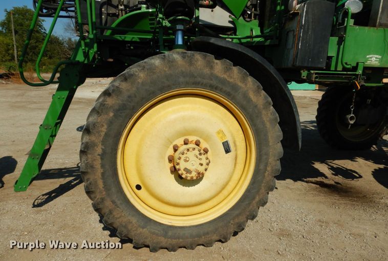 image for item DL1774 John Deere 4730  sprayer