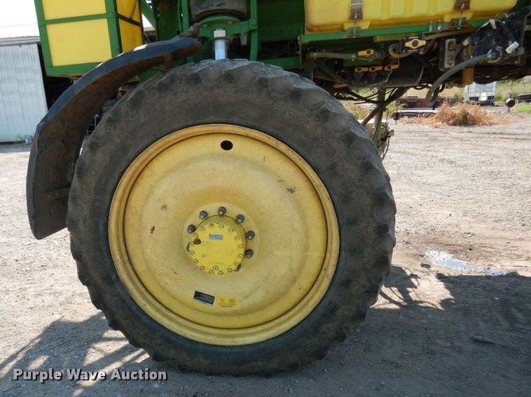 image for item DL1774 John Deere 4730  sprayer