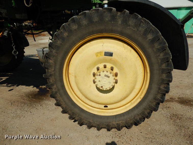 image for item DL1774 John Deere 4730  sprayer