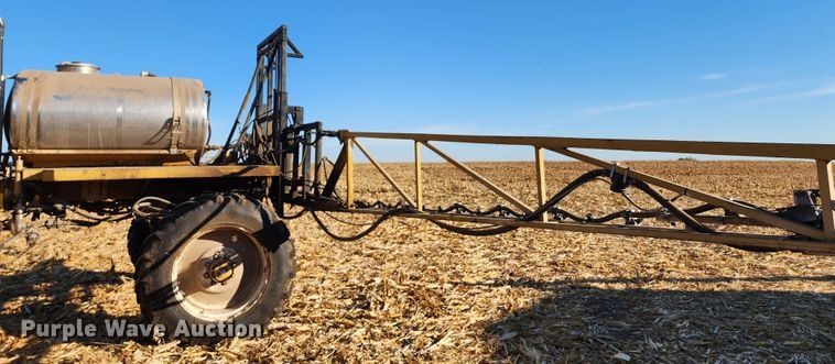 image for item DL6696 Ag-Chem RoGator 664  sprayer