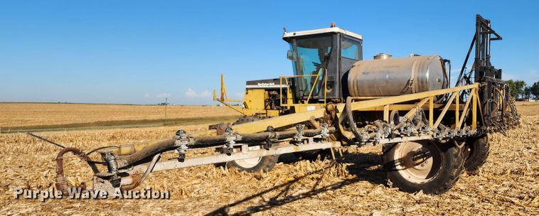 image for item DL6696 Ag-Chem RoGator 664  sprayer