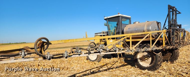 image for item DL6696 Ag-Chem RoGator 664  sprayer