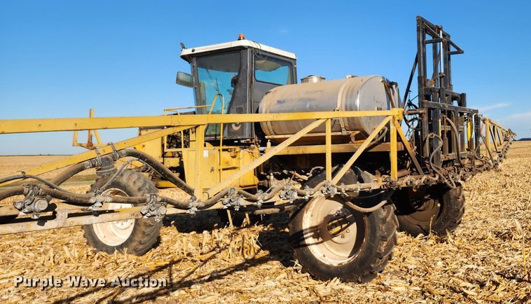 image for item DL6696 Ag-Chem RoGator 664  sprayer