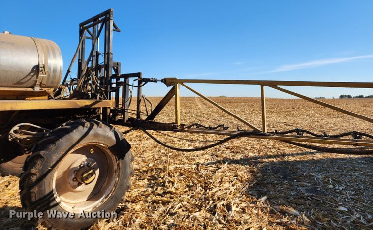 image for item DL6696 Ag-Chem RoGator 664  sprayer