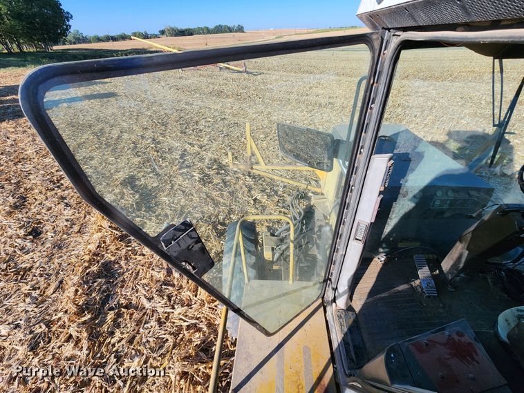 image for item DL6696 Ag-Chem RoGator 664  sprayer