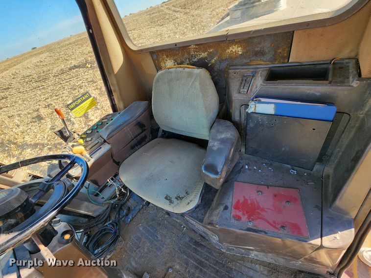 image for item DL6696 Ag-Chem RoGator 664  sprayer