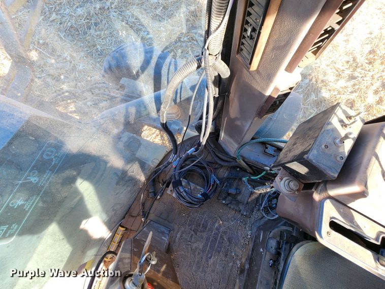 image for item DL6696 Ag-Chem RoGator 664  sprayer