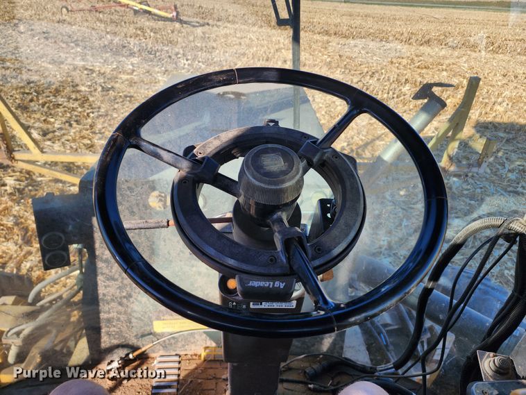 image for item DL6696 Ag-Chem RoGator 664  sprayer