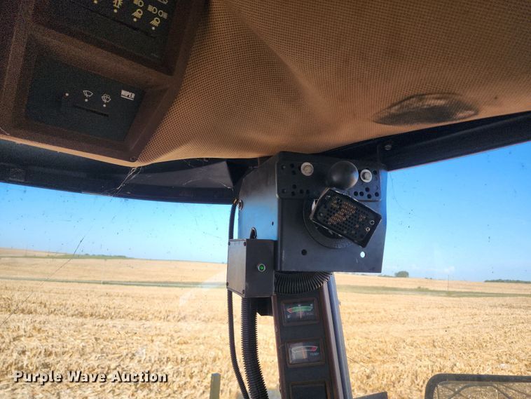 image for item DL6696 Ag-Chem RoGator 664  sprayer