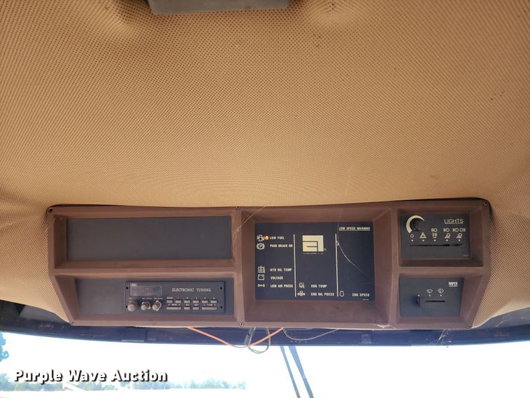 image for item DL6696 Ag-Chem RoGator 664  sprayer