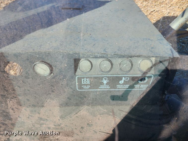 image for item DL6696 Ag-Chem RoGator 664  sprayer