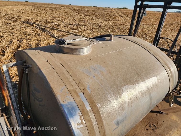 image for item DL6696 Ag-Chem RoGator 664  sprayer