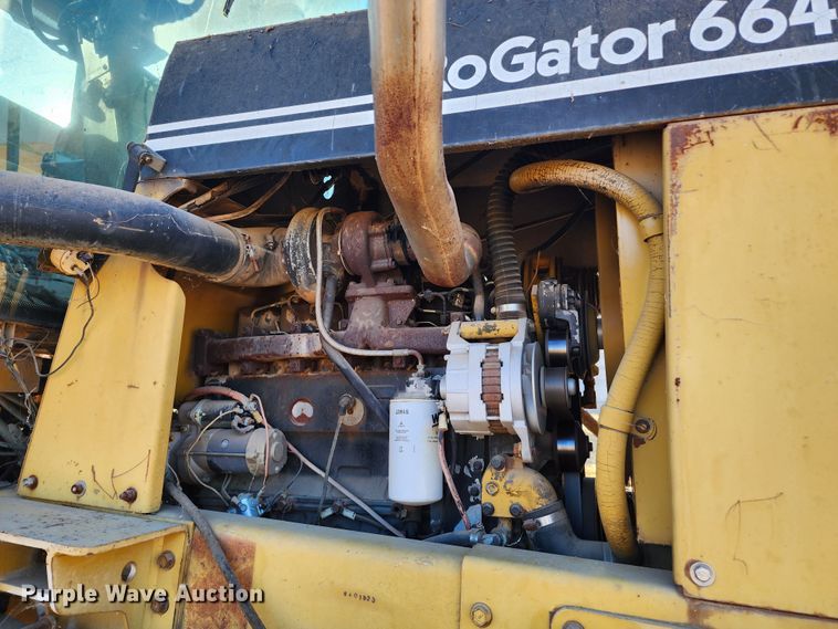 image for item DL6696 Ag-Chem RoGator 664  sprayer