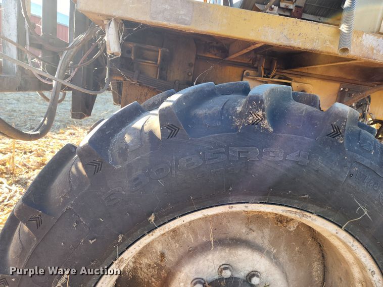 image for item DL6696 Ag-Chem RoGator 664  sprayer