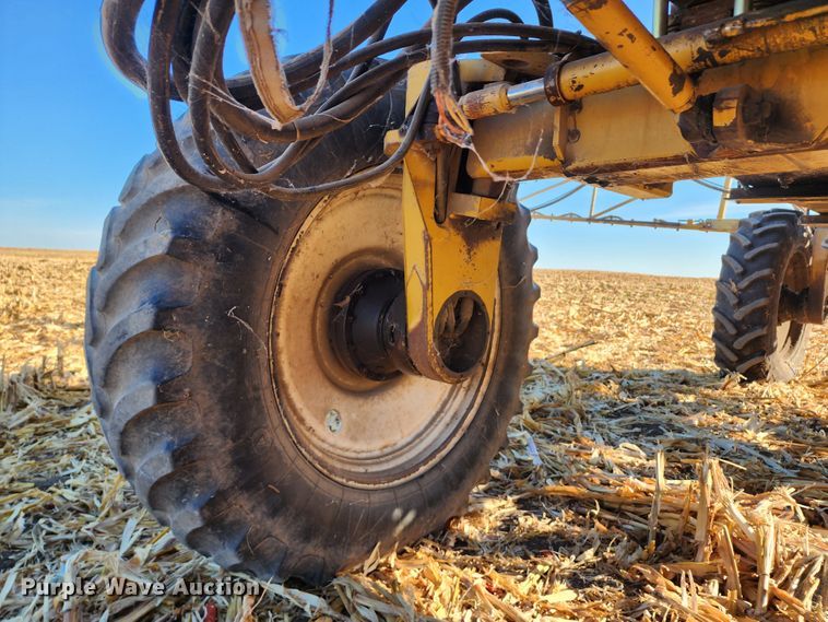 image for item DL6696 Ag-Chem RoGator 664  sprayer