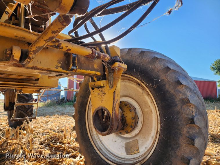 image for item DL6696 Ag-Chem RoGator 664  sprayer