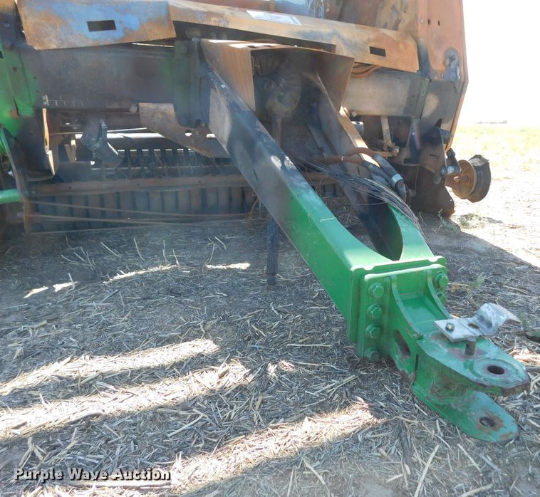 image for item DM2495 2012 John Deere 569  round baler