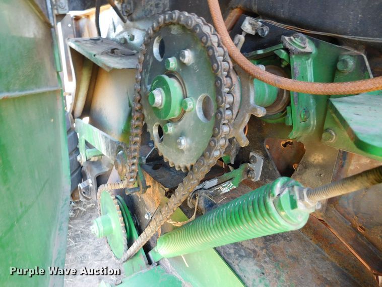 image for item DM2495 2012 John Deere 569  round baler