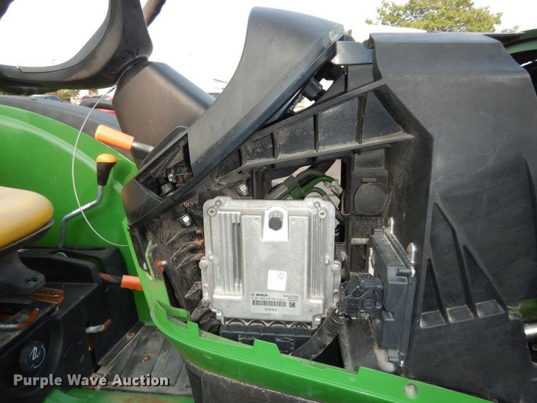 image for item DM3141 John Deere 4052M  MFWD tractor