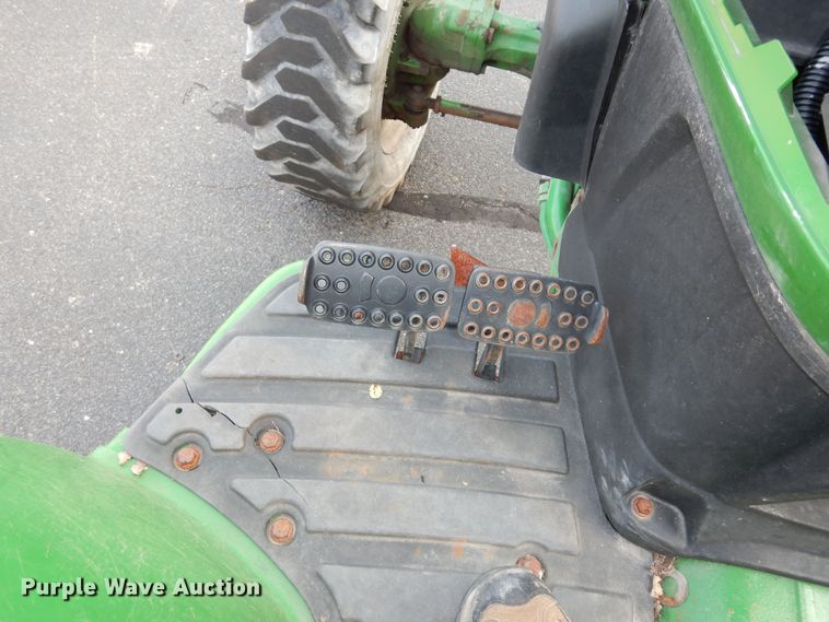 image for item DM3141 John Deere 4052M  MFWD tractor